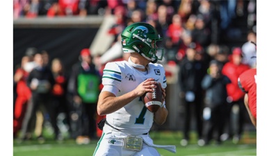 Quarterback Michael Pratt prepares to throw the football