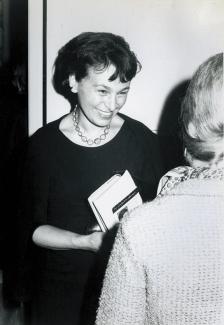 Black and white photo of Isle Aichinger at Tulane in 1967