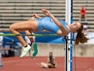Kristen O'Handley competing in Track and Field